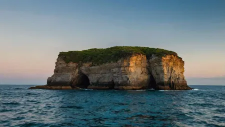 Free Dramatic Ocean Cliff Rock Photography - Free Nature Background Download