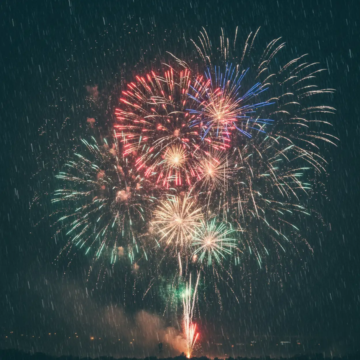 Free Download New Year Fireworks Background For Greeting Card - High Quality New Year Fireworks Background Background